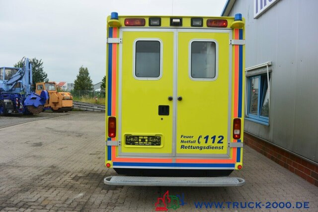 Mercedes-Benz Sprinter 516 CDI Intensiv- Rettung- Krankenwagen - Krankenwagen: das Bild 5 Mercedes-Benz Sprinter 516 CDI Intensiv- Rettung- Krankenwagen - Krankenwagen: das Bild 5