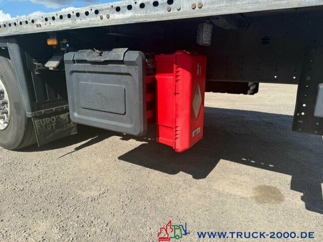 Schmitz Cargobull SCS24 Plattform Liftachse 33t. Nutzlast TÜV09-26 - Pritschenauflieger/ Plattformauflieger: das Bild 3 Schmitz Cargobull SCS24 Plattform Liftachse 33t. Nutzlast TÜV09-26 - Pritschenauflieger/ Plattformauflieger: das Bild 3