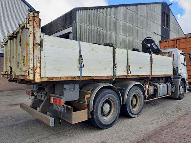 Mercedes-Benz 2633 6X4 - Kipper: das Bild 4 Mercedes-Benz 2633 6X4 - Kipper: das Bild 4