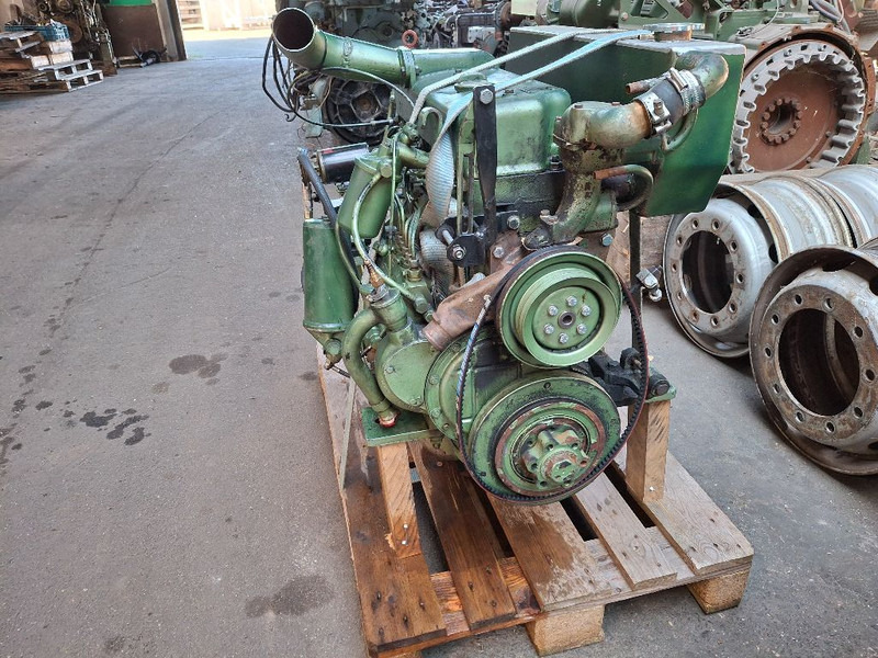 Mercedes-Benz OM352 - Motor: das Bild 2 Mercedes-Benz OM352 - Motor: das Bild 2