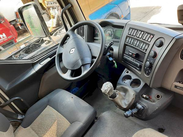 Renault MIDLUM 220 - Koffer LKW: das Bild 4 Renault MIDLUM 220 - Koffer LKW: das Bild 4