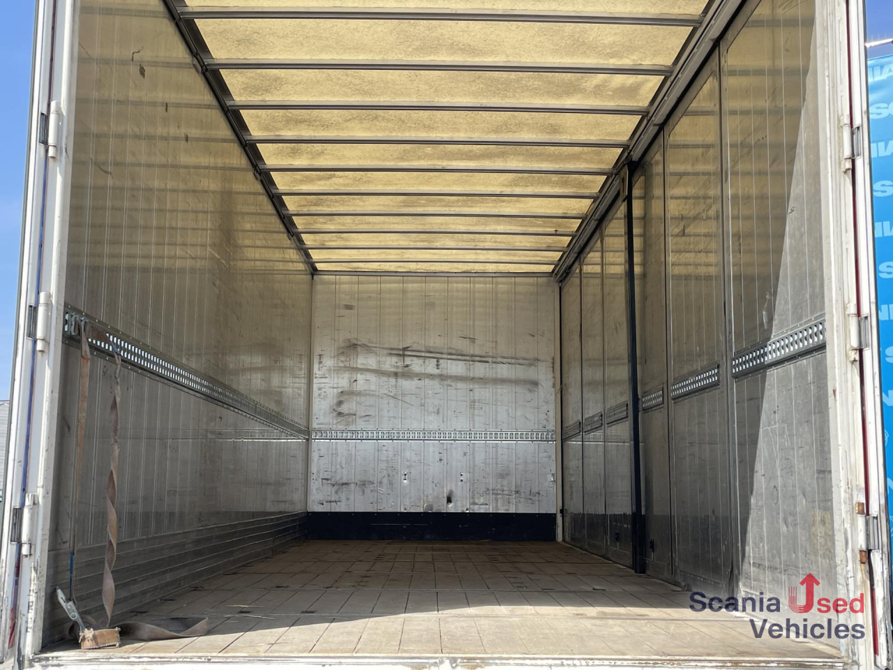 SCANIA P 250 DB4x2MNB SIDE DOORS FULL AIR 250X246X250CM - Koffer LKW: das Bild 2 SCANIA P 250 DB4x2MNB SIDE DOORS FULL AIR 250X246X250CM - Koffer LKW: das Bild 2