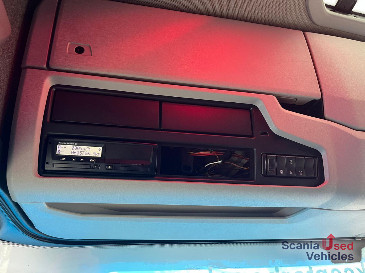 Sattelzugmaschine SCANIA R 410 A4x2NA RETARDER ADR FL LED ACC: das Bild 6