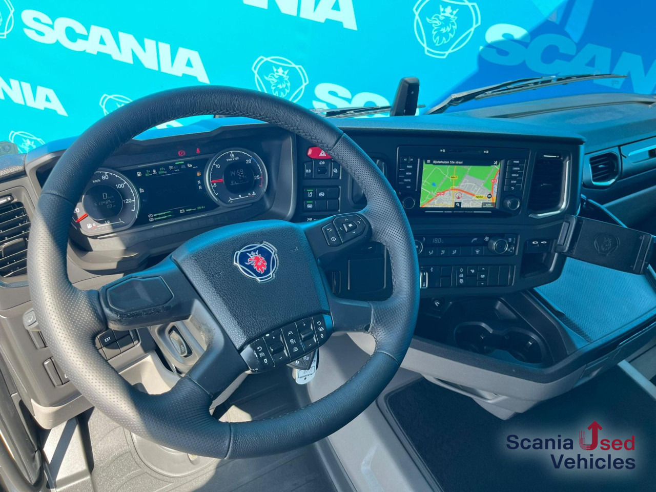 SCANIA R 450 A4x2NA RETARDER ADR FL PTO DIFF-L ALCOA - Sattelzugmaschine: das Bild 3 SCANIA R 450 A4x2NA RETARDER ADR FL PTO DIFF-L ALCOA - Sattelzugmaschine: das Bild 3