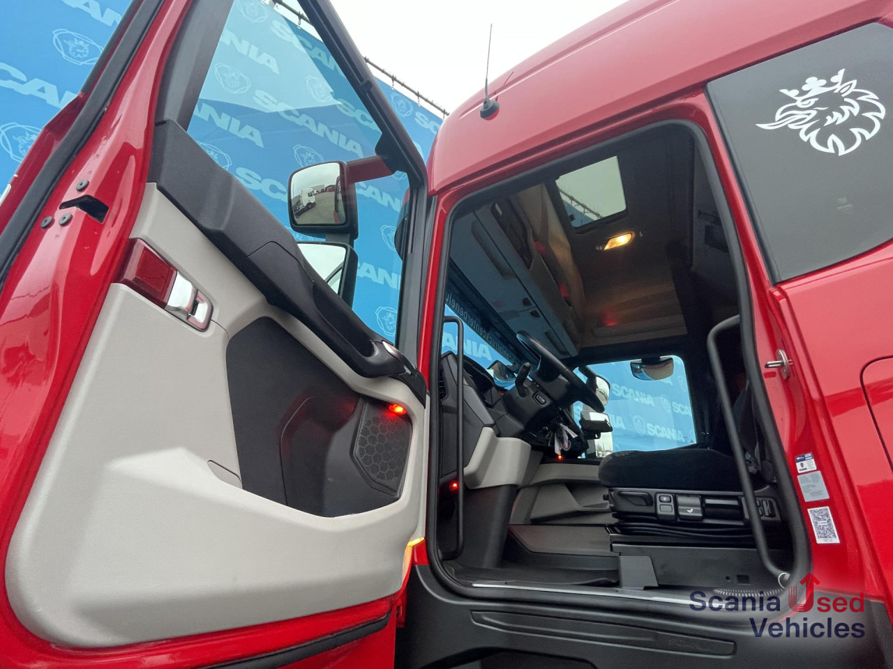 SCANIA R 460 A4x2NA RETARDER PTO PARK AIRCO SUPER! - Sattelzugmaschine: das Bild 4 SCANIA R 460 A4x2NA RETARDER PTO PARK AIRCO SUPER! - Sattelzugmaschine: das Bild 4