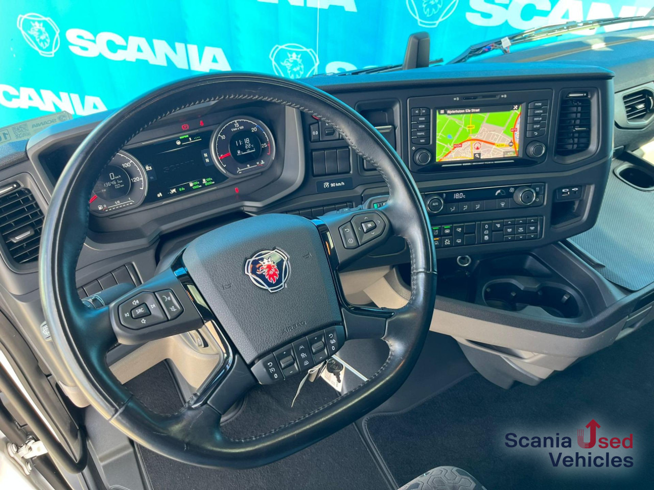 SCANIA S 500 A4x2NB DIFF-L RETARDER P-AIRCO FULL AIR ACC - Sattelzugmaschine: das Bild 4 SCANIA S 500 A4x2NB DIFF-L RETARDER P-AIRCO FULL AIR ACC - Sattelzugmaschine: das Bild 4