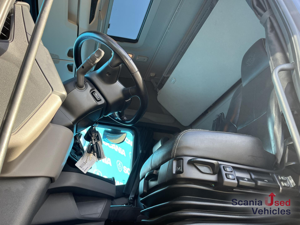 SCANIA S 500 A6x2/4NB DIFF-L RETARDER FULL AIR ACC - Sattelzugmaschine: das Bild 4 SCANIA S 500 A6x2/4NB DIFF-L RETARDER FULL AIR ACC - Sattelzugmaschine: das Bild 4