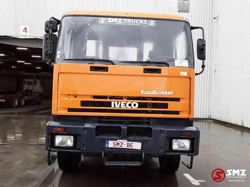 Iveco Trakker 260 E 34 6x4 francais - Containerwagen/ Wechselfahrgestell LKW: das Bild 2 Iveco Trakker 260 E 34 6x4 francais - Containerwagen/ Wechselfahrgestell LKW: das Bild 2