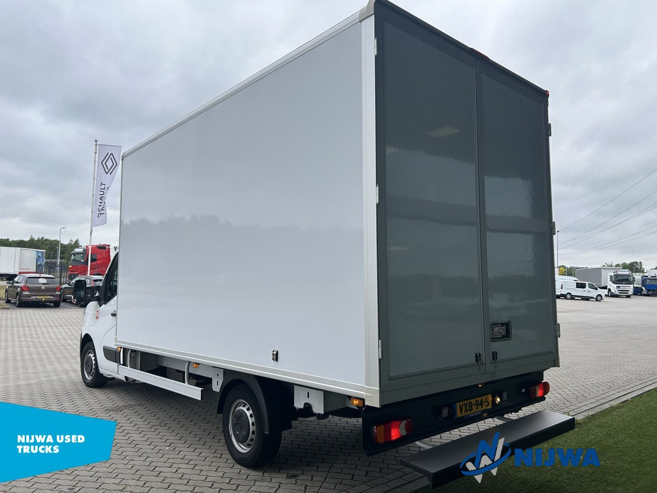 Renault Master T35 165 Navigatie + Achteruitrijcamera - Fahrgestell LKW: das Bild 4 Renault Master T35 165 Navigatie + Achteruitrijcamera - Fahrgestell LKW: das Bild 4