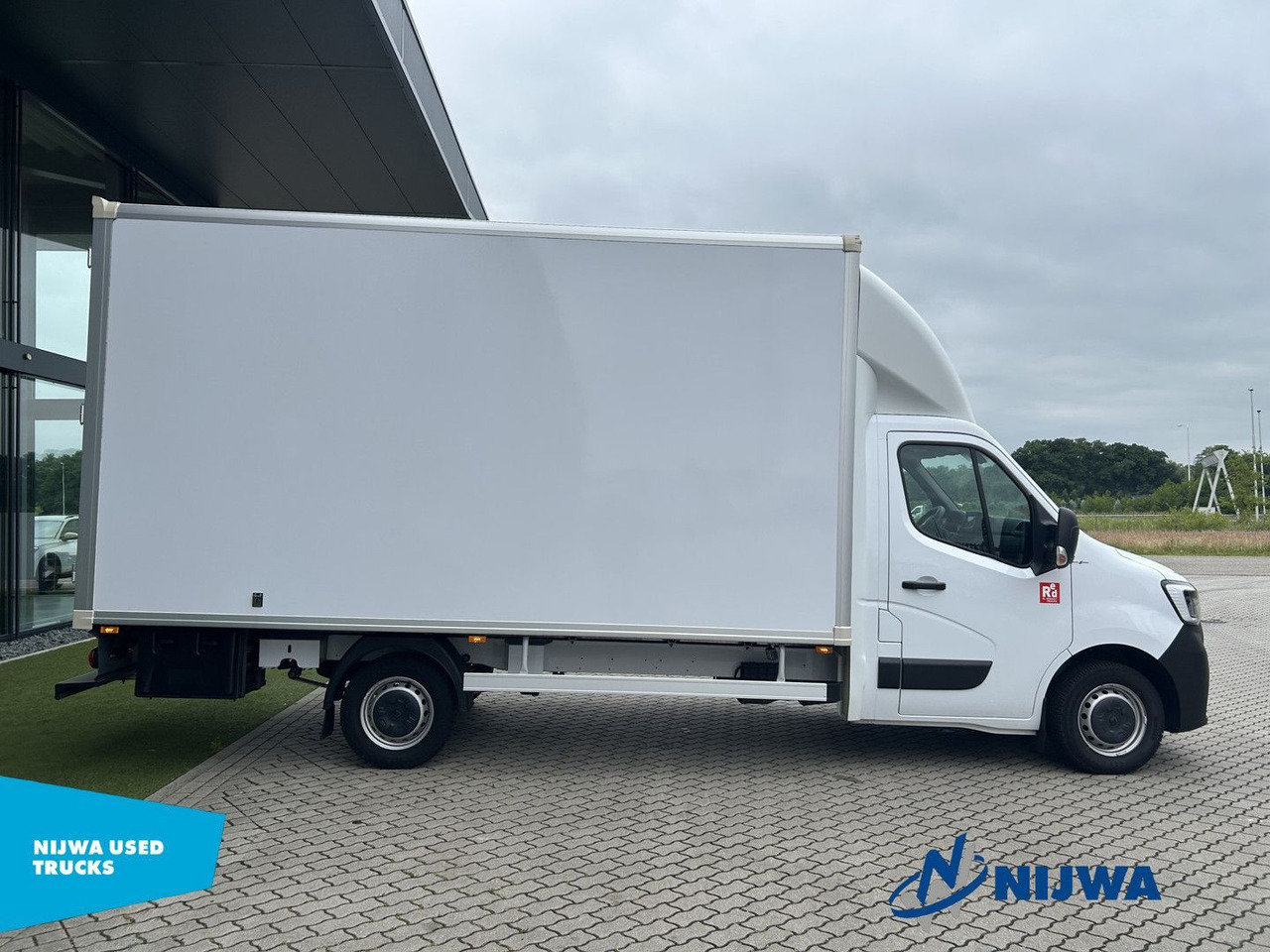 Fahrgestell LKW Renault Master T35 165 Navigatie + Achteruitrijcamera: das Bild 7