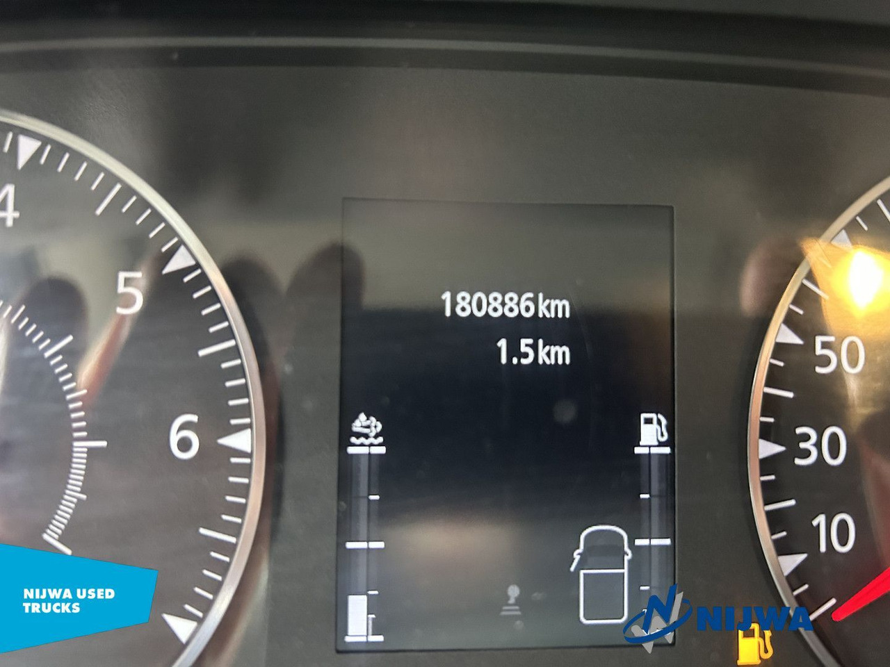 Fahrgestell LKW Renault Master T35 165 Navigatie + Achteruitrijcamera: das Bild 19