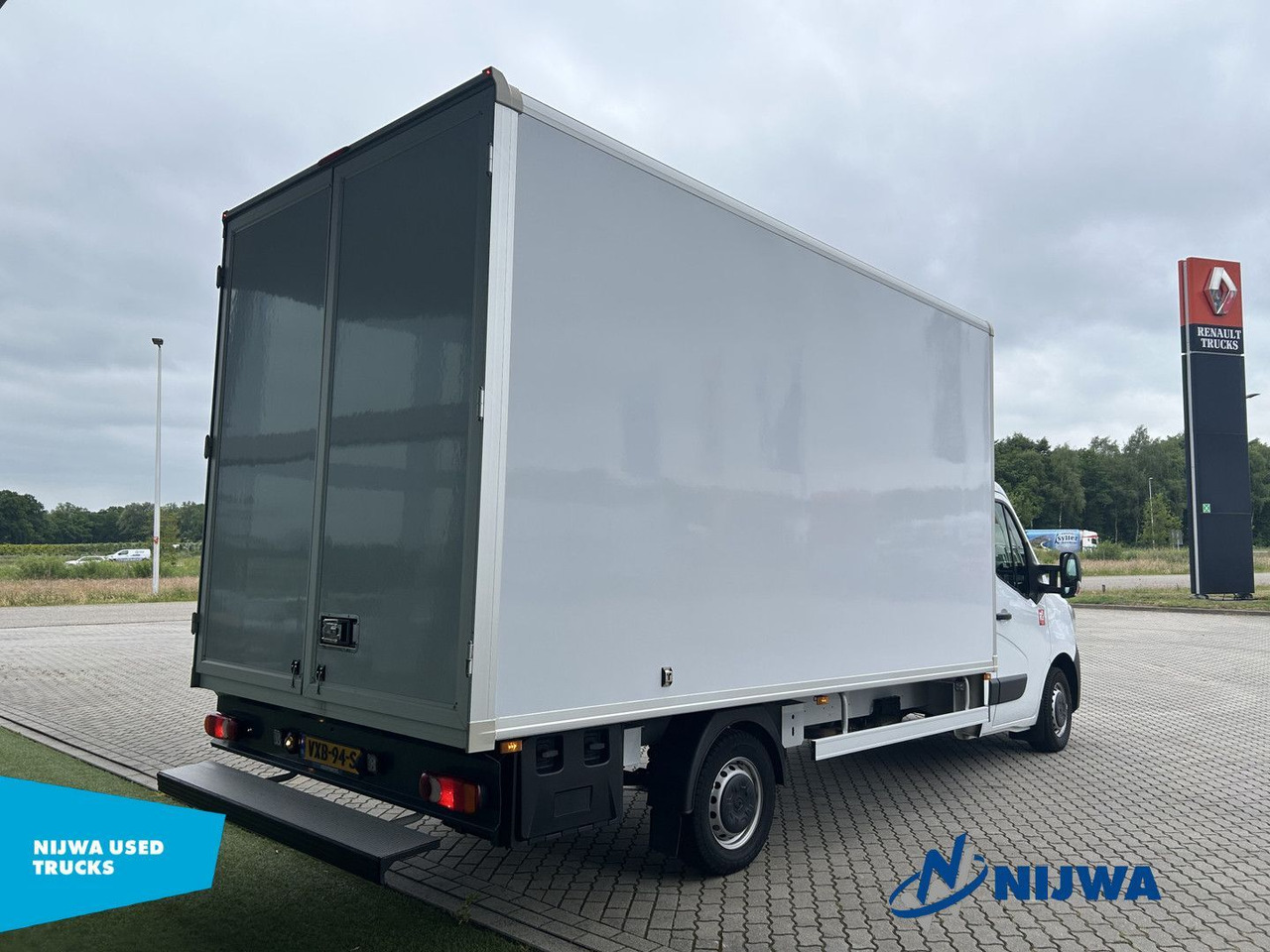 Renault Master T35 165 Navigatie + Achteruitrijcamera - Fahrgestell LKW: das Bild 3 Renault Master T35 165 Navigatie + Achteruitrijcamera - Fahrgestell LKW: das Bild 3