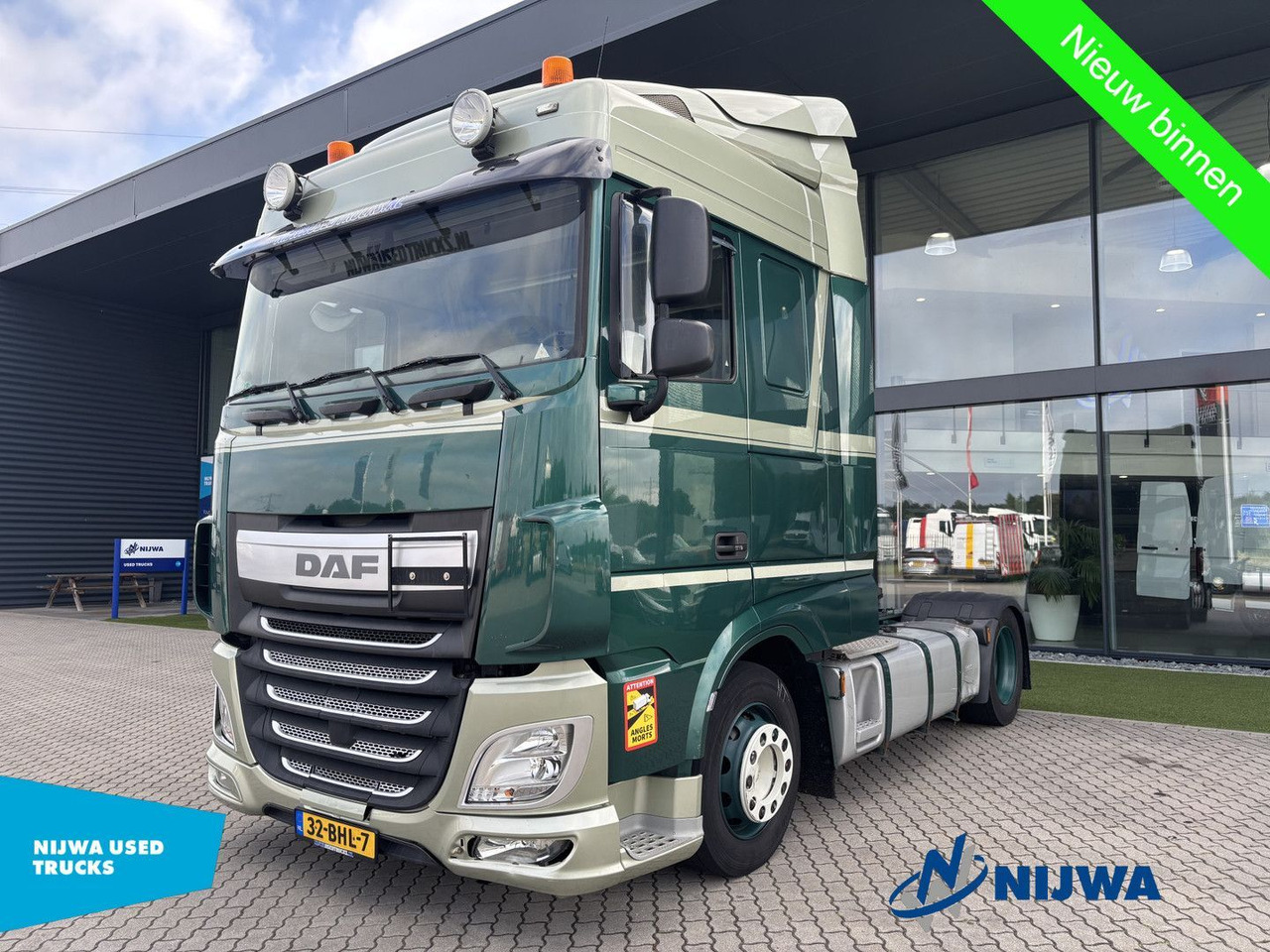 DAF XF 460 4x2 Hefschotel + Retader - Sattelzugmaschine: das Bild 1 DAF XF 460 4x2 Hefschotel + Retader - Sattelzugmaschine: das Bild 1