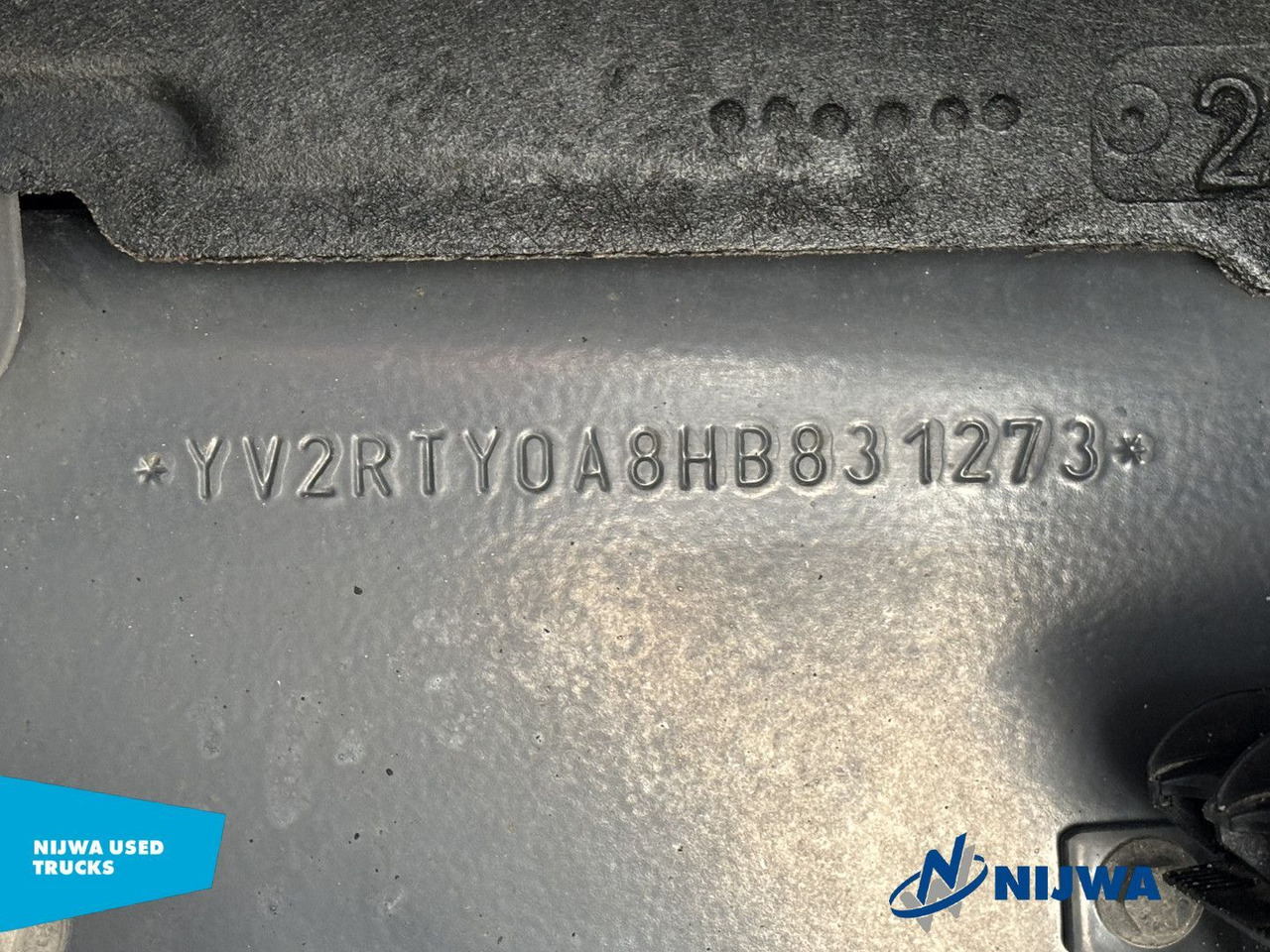 Volvo FH 460 4x2 Globetrotter XL + Standkachel - Sattelzugmaschine: das Bild 5 Volvo FH 460 4x2 Globetrotter XL + Standkachel - Sattelzugmaschine: das Bild 5