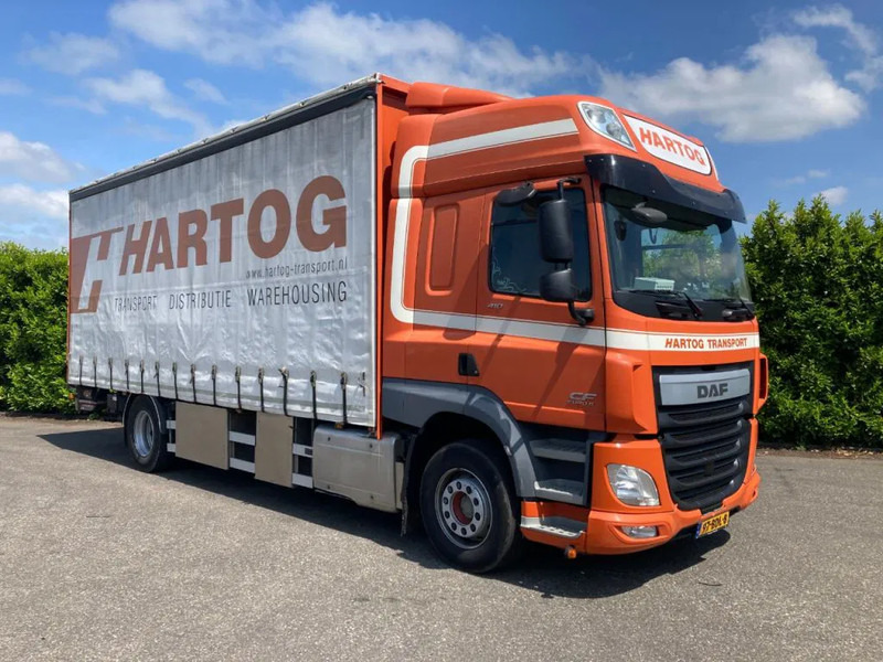 DAF CF 410 FA Euro6 Schuifzeilen vooras 9,0 ton - Koffer LKW: das Bild 2 DAF CF 410 FA Euro6 Schuifzeilen vooras 9,0 ton - Koffer LKW: das Bild 2