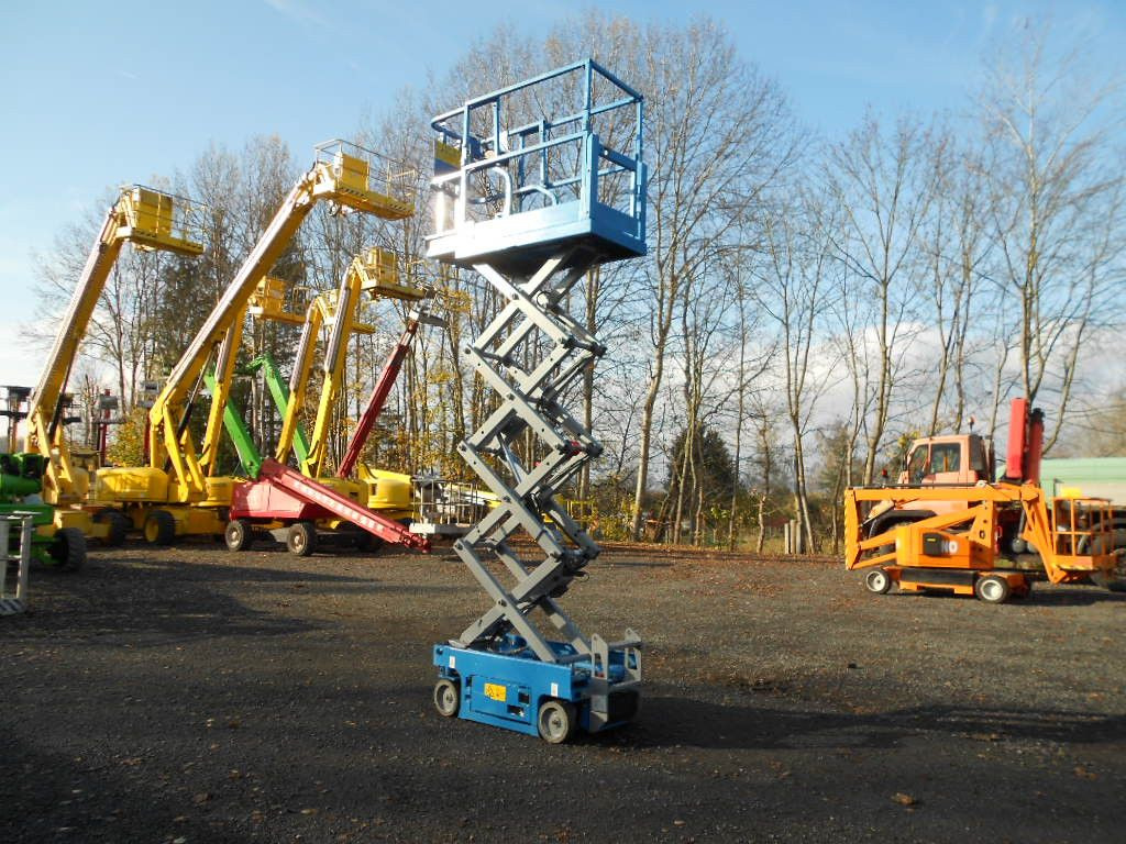 Genie GS 1330, Scherenarbeitsbühne Genie 5,9 m - Scherenbühne: das Bild 4 Genie GS 1330, Scherenarbeitsbühne Genie 5,9 m - Scherenbühne: das Bild 4