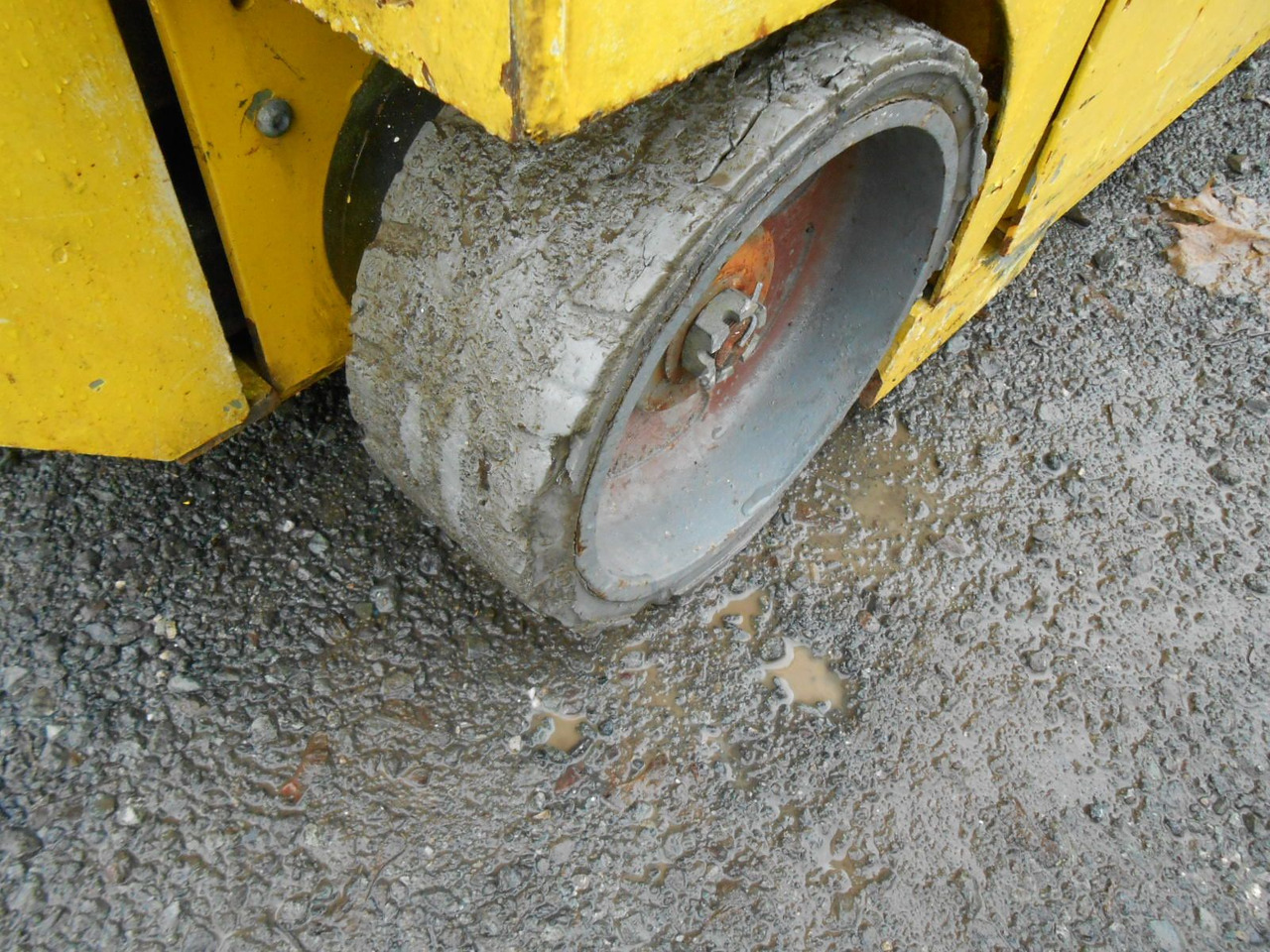 LKW mit Arbeitsbühne Genie GS 1930, Scherenarbeitsbühne Genie 8 m: das Bild 11