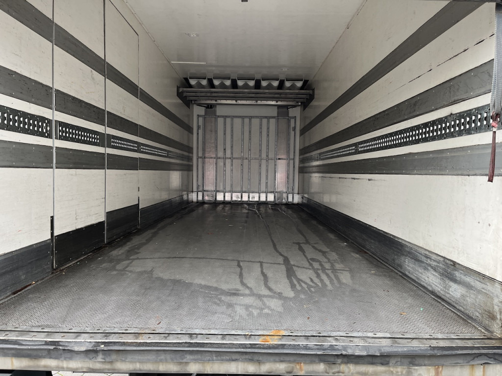 Mercedes-Benz 1842 4x2 LBW Kühlung Flüssigstickstoff - Kühlkoffer LKW: das Bild 5 Mercedes-Benz 1842 4x2 LBW Kühlung Flüssigstickstoff - Kühlkoffer LKW: das Bild 5