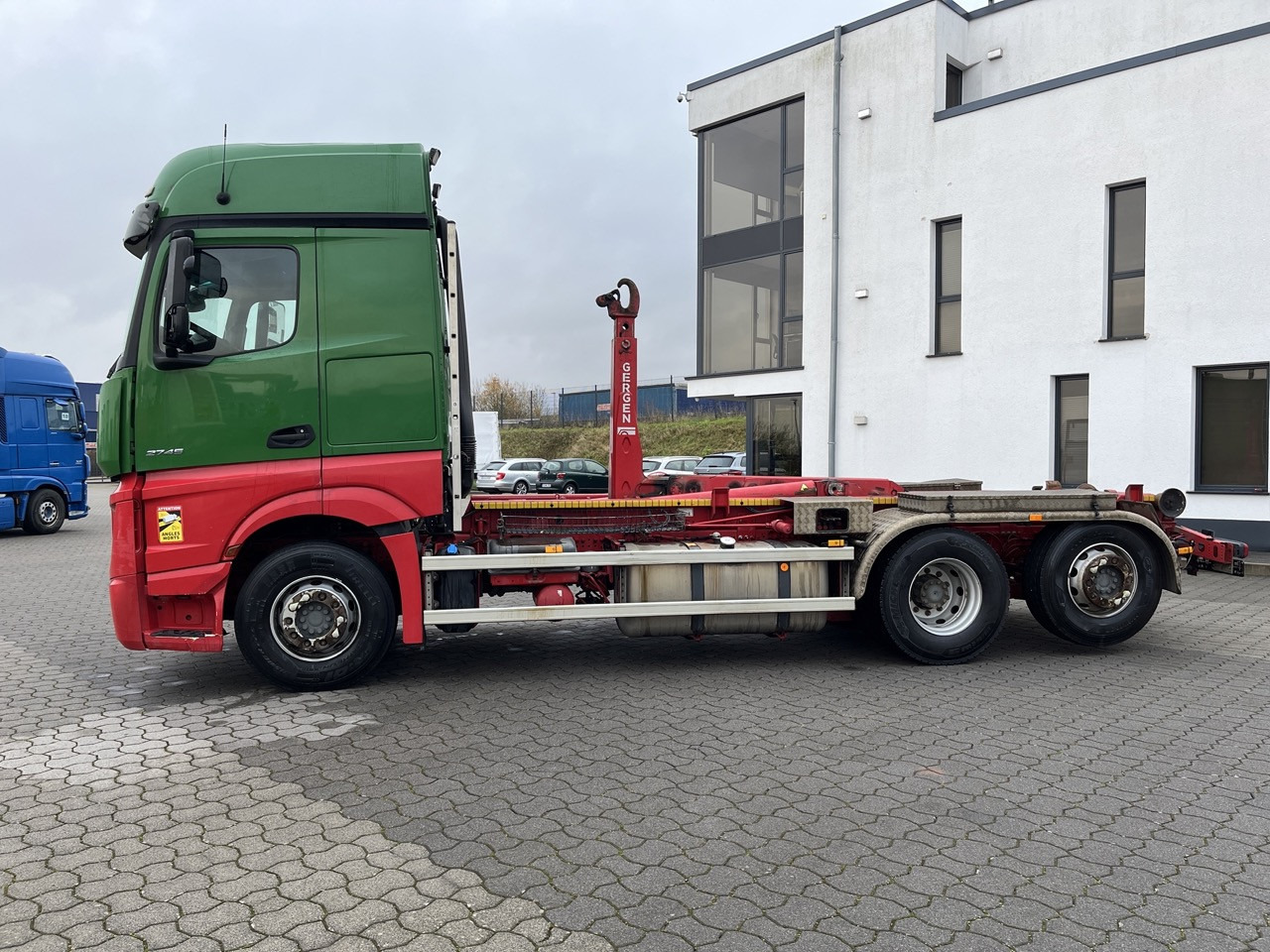 Mercedes-Benz Actros 2745 6x2 Gergen 21 70 Abrollkipper - Abrollkipper: das Bild 5 Mercedes-Benz Actros 2745 6x2 Gergen 21 70 Abrollkipper - Abrollkipper: das Bild 5
