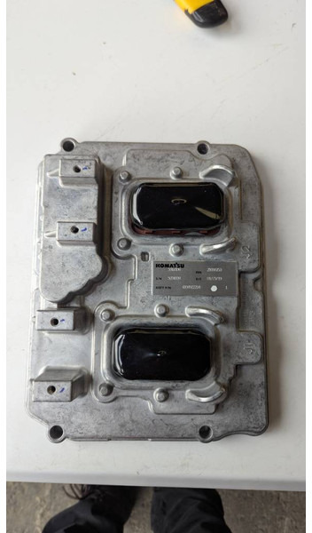 Komatsu CONTROLLER ASS' 600-492-2204 - Elektrische Ausrüstung für Baumaschine: das Bild 1 Komatsu CONTROLLER ASS' 600-492-2204 - Elektrische Ausrüstung für Baumaschine: das Bild 1