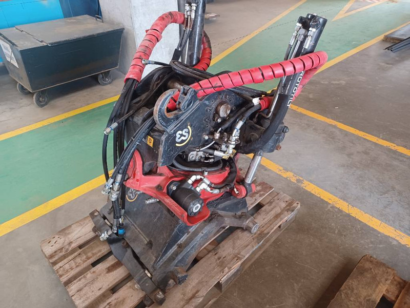 ROTOTILT R4 - Tiltrotator: das Bild 3 ROTOTILT R4 - Tiltrotator: das Bild 3