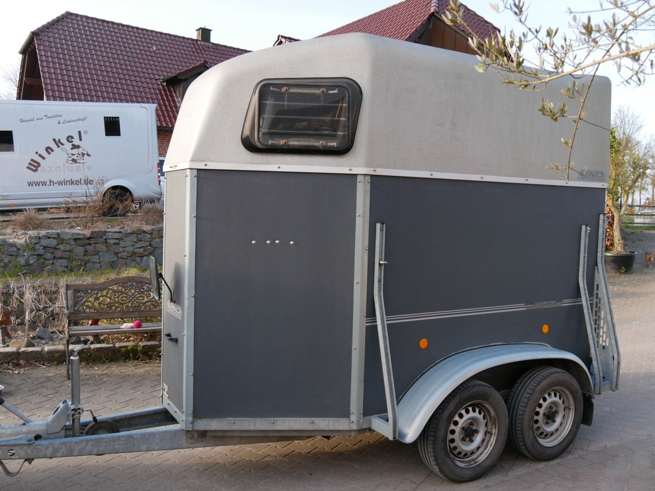 Böckmann Uno - Pferdeanhänger: das Bild 2 Böckmann Uno - Pferdeanhänger: das Bild 2