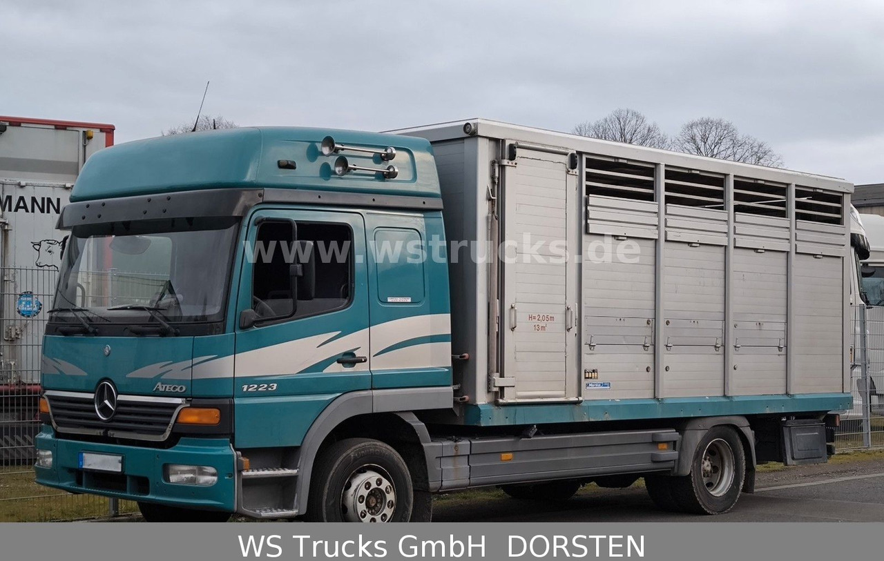 Mercedes-Benz Atego 1223 1 Stock Hohe Gitter !SEHR GEPFLEGT! - Pferdetransporter: das Bild 2 Mercedes-Benz Atego 1223 1 Stock Hohe Gitter !SEHR GEPFLEGT! - Pferdetransporter: das Bild 2