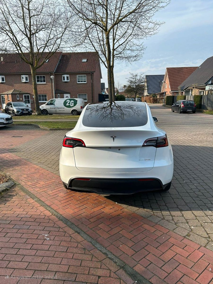 Tesla Model Y Long Range Dual AWD - Limousine: das Bild 4 Tesla Model Y Long Range Dual AWD - Limousine: das Bild 4