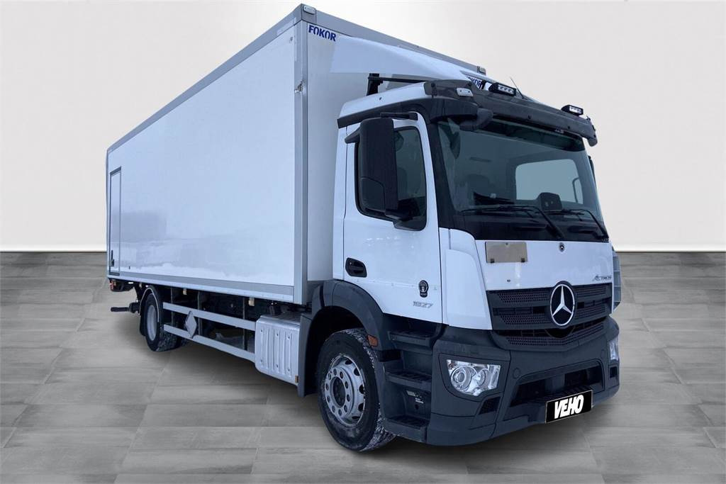 Mercedes-Benz ACTROS 1827 LNR Fokor 8,7m Ksa umpikori - Koffer LKW: das Bild 3 Mercedes-Benz ACTROS 1827 LNR Fokor 8,7m Ksa umpikori - Koffer LKW: das Bild 3