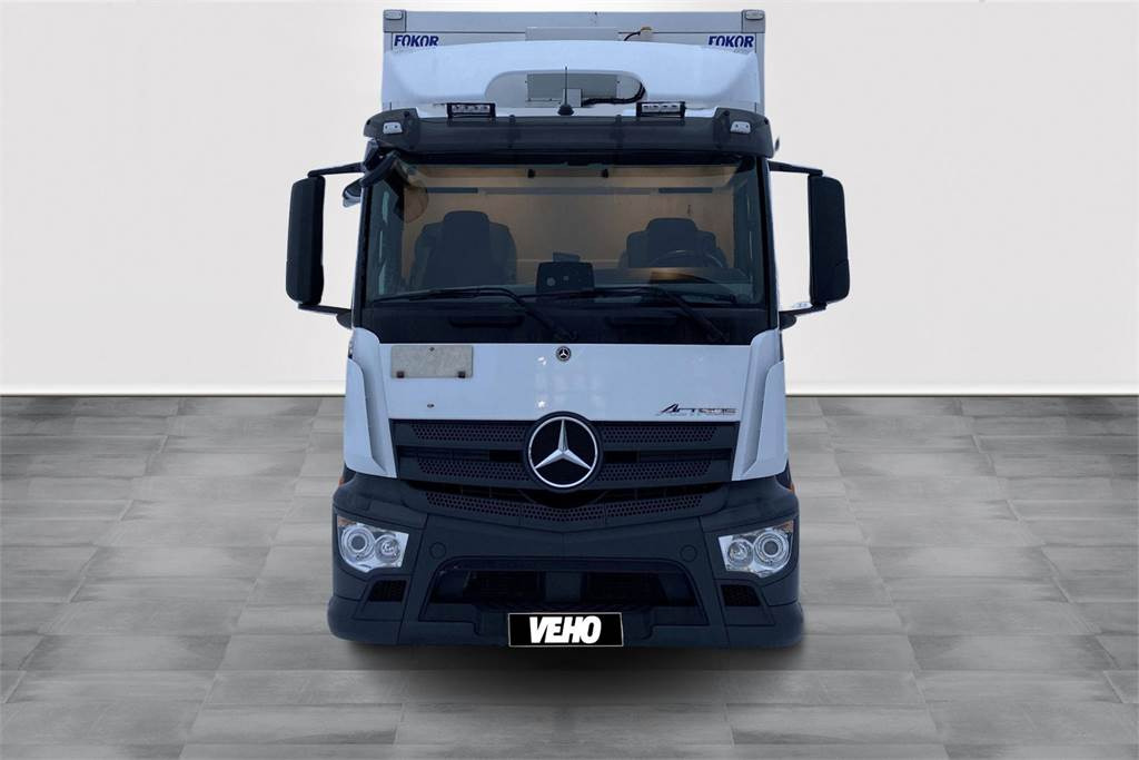 Mercedes-Benz ACTROS 1827 LNR Fokor 8,7m Ksa umpikori - Koffer LKW: das Bild 2 Mercedes-Benz ACTROS 1827 LNR Fokor 8,7m Ksa umpikori - Koffer LKW: das Bild 2