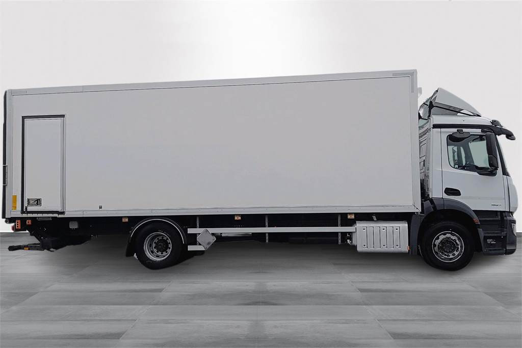 Mercedes-Benz ANTOS 1827L Ksa-kori + PL - Koffer LKW: das Bild 4 Mercedes-Benz ANTOS 1827L Ksa-kori + PL - Koffer LKW: das Bild 4