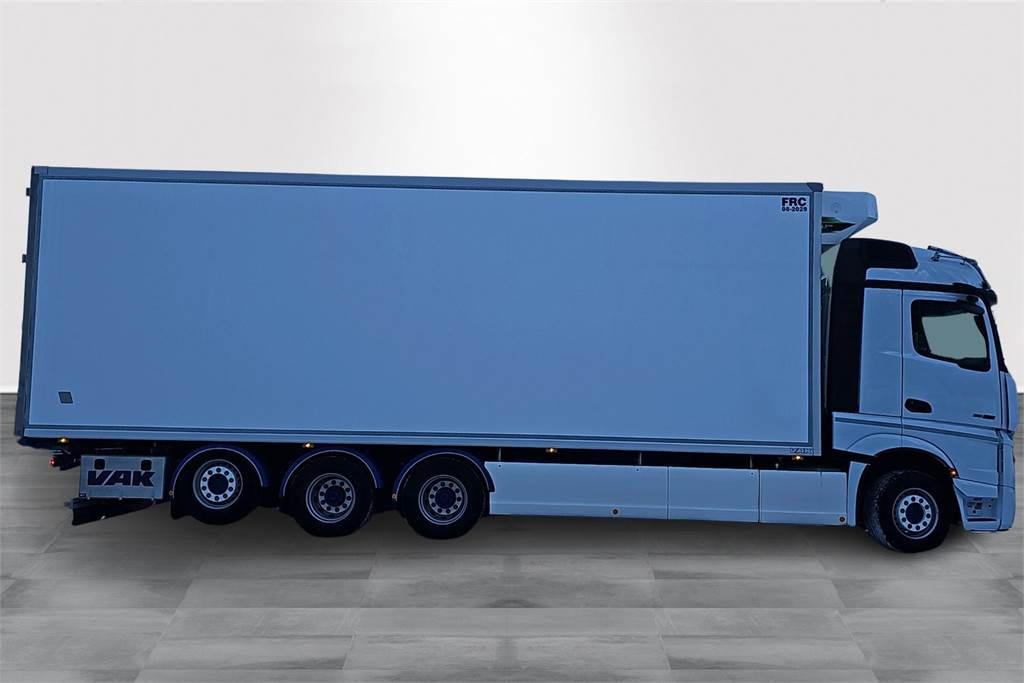 Mercedes-Benz Actros L 3558 - Isotherm LKW: das Bild 4 Mercedes-Benz Actros L 3558 - Isotherm LKW: das Bild 4