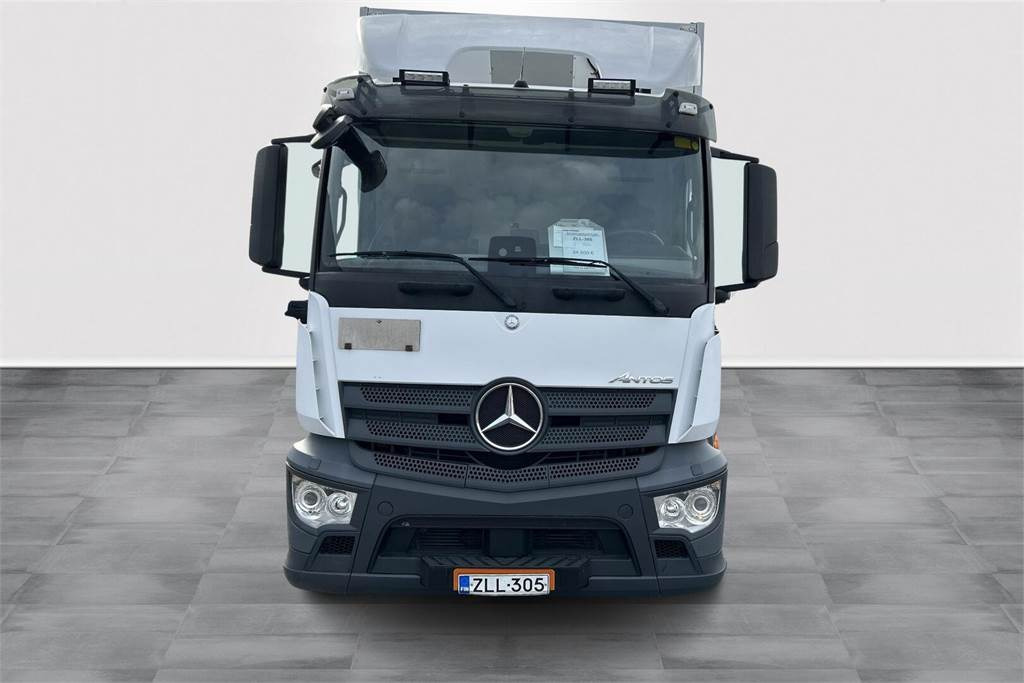Mercedes-Benz Antos 1827 L/4x2 KSA-UMPIKORI+pL-NOSTIN - Koffer LKW: das Bild 2 Mercedes-Benz Antos 1827 L/4x2 KSA-UMPIKORI+pL-NOSTIN - Koffer LKW: das Bild 2