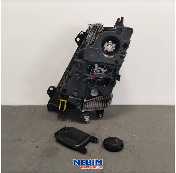 Volvo Volvo - 22239248 - Koplamp rechts FH16 Bi Xenon - Ersatzteile für LKW: das Bild 3 Volvo Volvo - 22239248 - Koplamp rechts FH16 Bi Xenon - Ersatzteile für LKW: das Bild 3