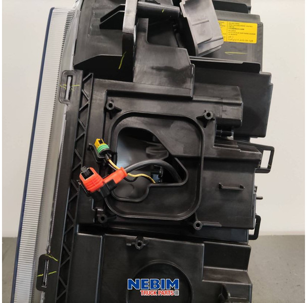 Volvo Volvo - 22239248 - Koplamp rechts FH16 Bi Xenon - Ersatzteile für LKW: das Bild 4 Volvo Volvo - 22239248 - Koplamp rechts FH16 Bi Xenon - Ersatzteile für LKW: das Bild 4