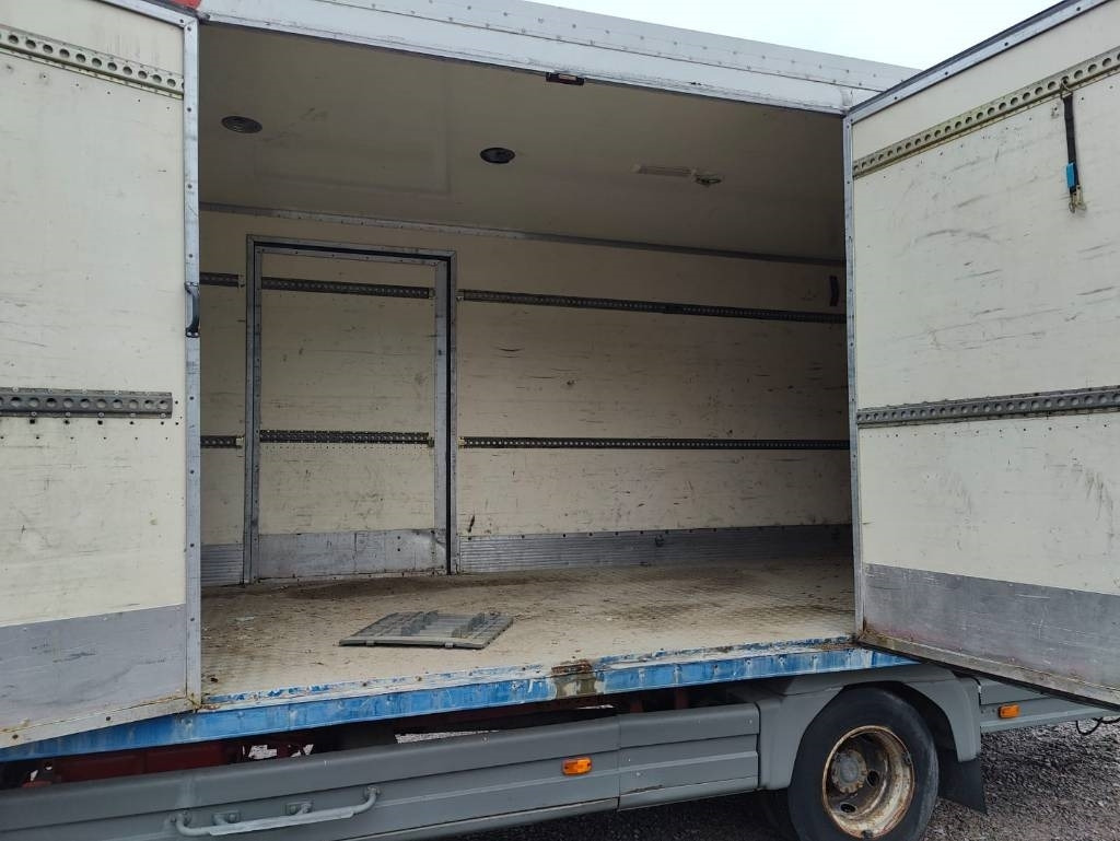 Mercedes-Benz Atego 1023 - Koffer LKW: das Bild 5 Mercedes-Benz Atego 1023 - Koffer LKW: das Bild 5