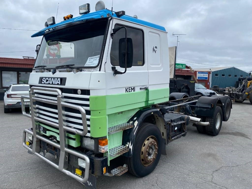 Scania R 142 - Fahrgestell LKW: das Bild 1 Scania R 142 - Fahrgestell LKW: das Bild 1