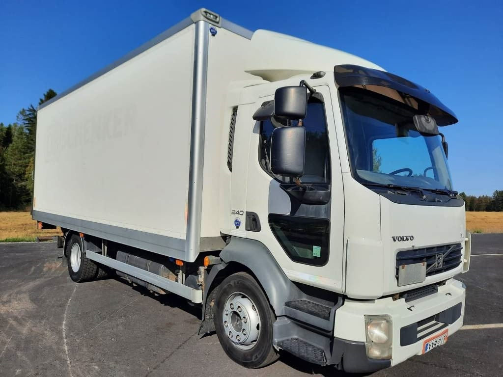Volvo FL 240 - Koffer LKW: das Bild 2 Volvo FL 240 - Koffer LKW: das Bild 2