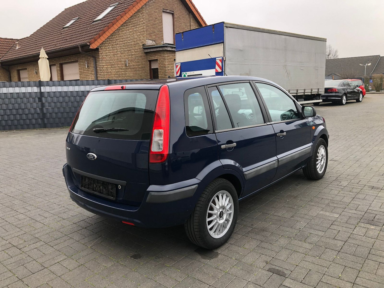 Ford Fusion Viva 1.4i LPG Gasanlage, Klima - Limousine: das Bild 2 Ford Fusion Viva 1.4i LPG Gasanlage, Klima - Limousine: das Bild 2