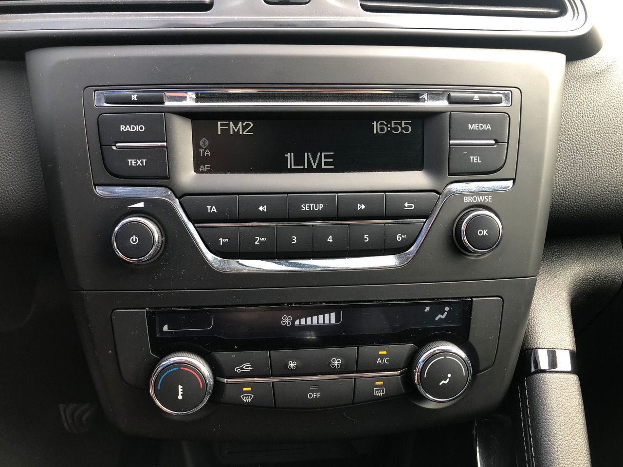 SUV/ Geländewagen Renault Kadjar 1.2i Life: das Bild 16
