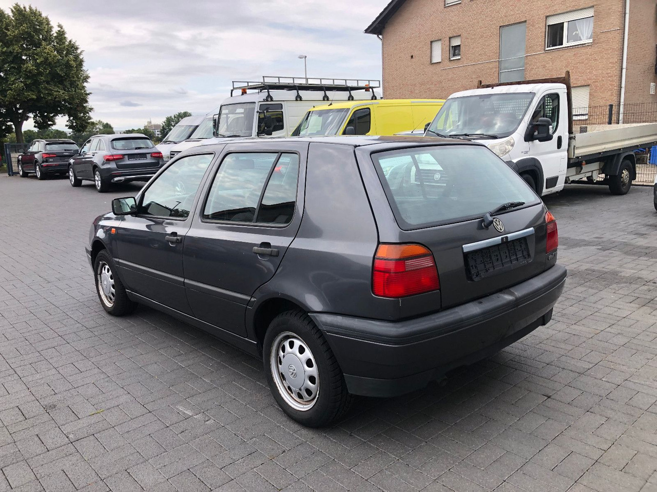 Volkswagen Golf 1.8 GL Klima - Limousine: das Bild 4 Volkswagen Golf 1.8 GL Klima - Limousine: das Bild 4