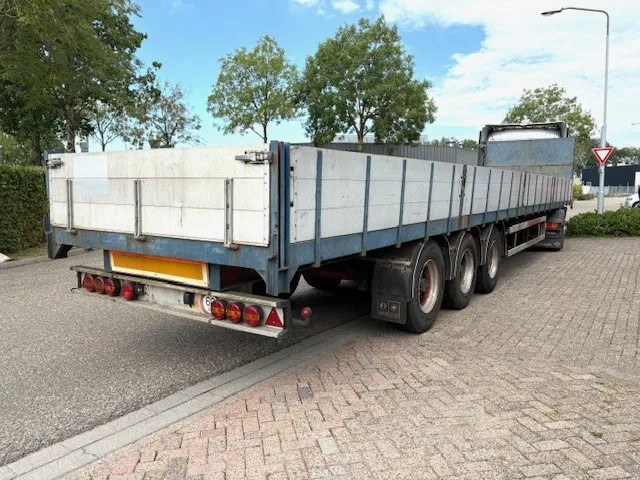 LAG 0-3-39-L 3-AXLE 13.60M. OPEN TRAILER WITH ALUMINIUM SIDE BORDS (FULL STEEL CHASSIS / DRUM BRAKES / ABS-BRAKE SYSTEM / WOODEN FLO - Pritschenauflieger/ Plattformauflieger: das Bild 3 LAG 0-3-39-L 3-AXLE 13.60M. OPEN TRAILER WITH ALUMINIUM SIDE BORDS (FULL STEEL CHASSIS / DRUM BRAKES / ABS-BRAKE SYSTEM / WOODEN FLO - Pritschenauflieger/ Plattformauflieger: das Bild 3