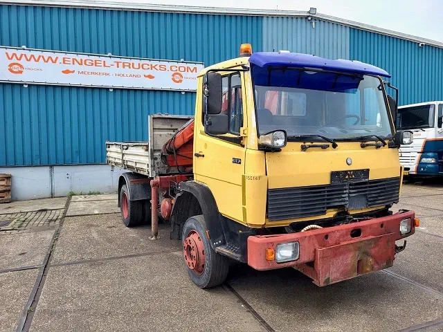 Mercedes-Benz 1117 K (6-CILINDER) KIPPER WITH FERRARI CRANE (FULL STEEL SUSPENSION / MANUAL GEARBOX / P.T.O.) - Kipper, Autokran: das Bild 2 Mercedes-Benz 1117 K (6-CILINDER) KIPPER WITH FERRARI CRANE (FULL STEEL SUSPENSION / MANUAL GEARBOX / P.T.O.) - Kipper, Autokran: das Bild 2
