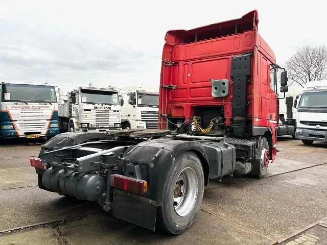 DAF 95.480 XF SPACECAB (EURO 3 / ZF16 MANUAL GEARBOX / 2x DIESELTANK / AIRCONDITIONING) - Sattelzugmaschine: das Bild 3 DAF 95.480 XF SPACECAB (EURO 3 / ZF16 MANUAL GEARBOX / 2x DIESELTANK / AIRCONDITIONING) - Sattelzugmaschine: das Bild 3