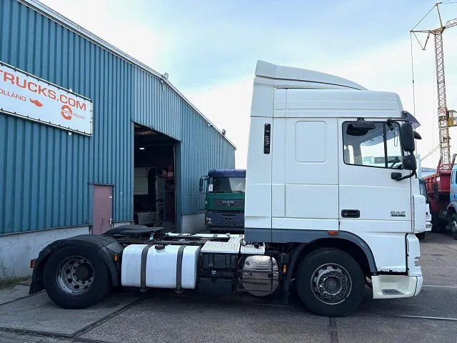 DAF XF 105.460 SPACECAB (ZF-MANUAL GEARBOX / 2x DIESELTANK / MX-ENGINE BRAKE / AIRCONDITIONING / FRIDGE / ETC.) - Sattelzugmaschine: das Bild 3 DAF XF 105.460 SPACECAB (ZF-MANUAL GEARBOX / 2x DIESELTANK / MX-ENGINE BRAKE / AIRCONDITIONING / FRIDGE / ETC.) - Sattelzugmaschine: das Bild 3