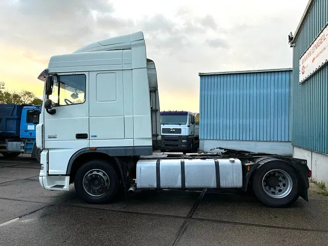 DAF XF 105.460 SPACECAB (ZF MANUAL GEARBOX / MX-BRAKE / 870+430 LITER TANK / EURO 5 EEV / AIRCONDITIONING / FRIDGE) - Sattelzugmaschine: das Bild 5 DAF XF 105.460 SPACECAB (ZF MANUAL GEARBOX / MX-BRAKE / 870+430 LITER TANK / EURO 5 EEV / AIRCONDITIONING / FRIDGE) - Sattelzugmaschine: das Bild 5