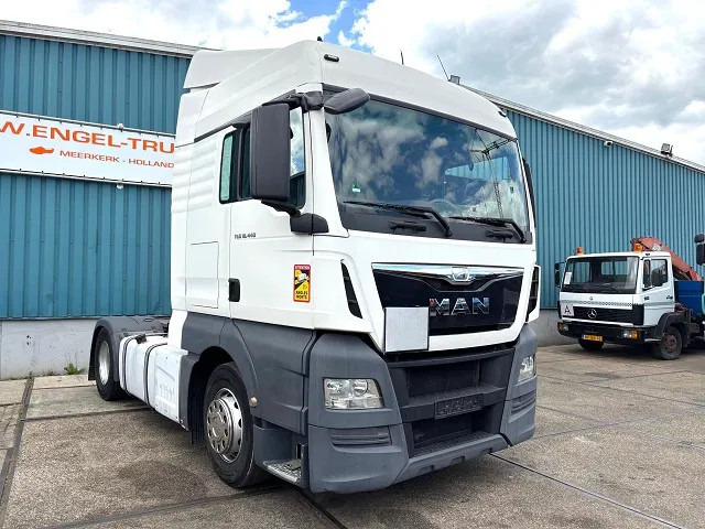 MAN TGX 18.440 BLS XLX (ZF16 MANUAL GEARBOX / 2x DIESELTANK / AIRCONDITIONING / ELECTRICAL MAINSWITCH / FRIDGE / EURO 6) - Sattelzugmaschine: das Bild 2 MAN TGX 18.440 BLS XLX (ZF16 MANUAL GEARBOX / 2x DIESELTANK / AIRCONDITIONING / ELECTRICAL MAINSWITCH / FRIDGE / EURO 6) - Sattelzugmaschine: das Bild 2