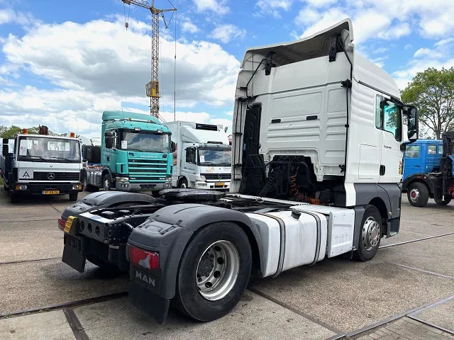 MAN TGX 18.440 BLS XLX (ZF16 MANUAL GEARBOX / 2x DIESELTANK / AIRCONDITIONING / ELECTRICAL MAINSWITCH / FRIDGE / EURO 6) - Sattelzugmaschine: das Bild 3 MAN TGX 18.440 BLS XLX (ZF16 MANUAL GEARBOX / 2x DIESELTANK / AIRCONDITIONING / ELECTRICAL MAINSWITCH / FRIDGE / EURO 6) - Sattelzugmaschine: das Bild 3