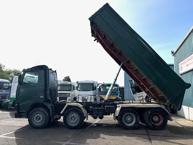 Volvo FH 12.420 8x4 FULL STEEL KIPPER (12+2 GEARS MANUAL GEARBOX / FULL STEEL SUSPENSION / REDUCTION AXLES / VEB-ENGINE BRAKE) - Kipper: das Bild 5 Volvo FH 12.420 8x4 FULL STEEL KIPPER (12+2 GEARS MANUAL GEARBOX / FULL STEEL SUSPENSION / REDUCTION AXLES / VEB-ENGINE BRAKE) - Kipper: das Bild 5