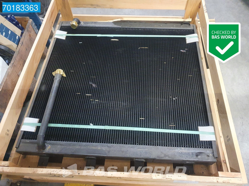 Doosan K1003693A TRANSMISSION COOLER, OIL K1003693A - Anbauteil: das Bild 1 Doosan K1003693A TRANSMISSION COOLER, OIL K1003693A - Anbauteil: das Bild 1